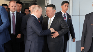  Russian President Vladimir Putin with North Korean Leader Kim Jong Un