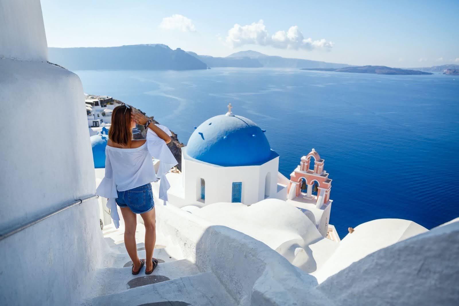 Greece Tourism Surpasses â‚¬20B, Beats 2019 Levels